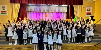 Праздник посвящения в октябрята: путешествие в страну Вообразилия