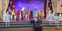 Сказочный переполох в гимназии: проказы Бабы Яги на сцене!