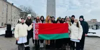 Возложение цветов у обелиска "Жертвам фашизма"