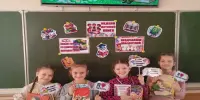 Литературное дефиле "Давайте знакомые книжки откроем"